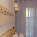 Castle Mansions מלון דירות