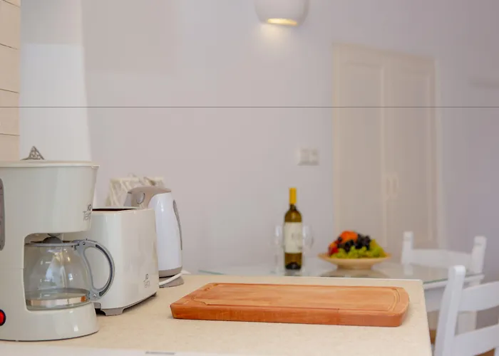 Castle Mansions アパートホテル 4*