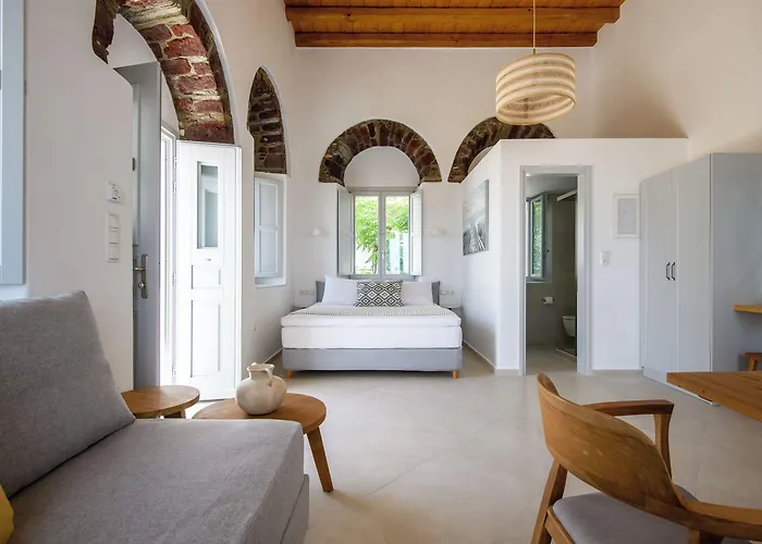 アパートホテル Castle Mansions Naxos City