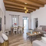 Castle Mansions Aparthotel Naxos City