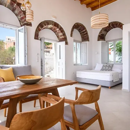 Castle Mansions Naxos City