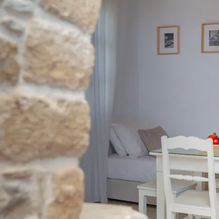 Castle Mansions 4* Naxos City