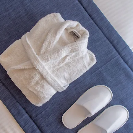 Aparthotel Castle Mansions 4*