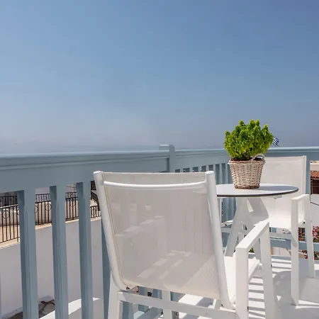 Castle Mansions Naxos City