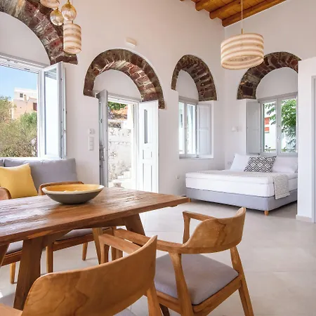 Castle Mansions Aparthotel Naxos City