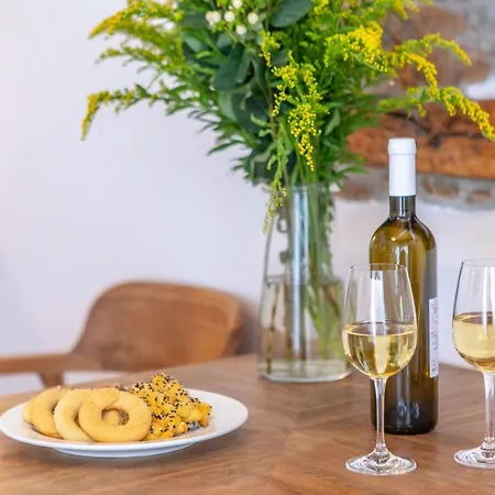 Castle Mansions Aparthotel 4*