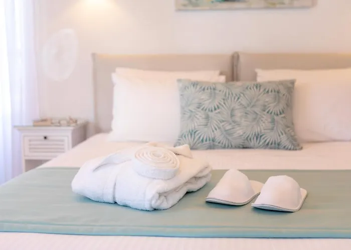 Castle Mansions Aparthotel 4*